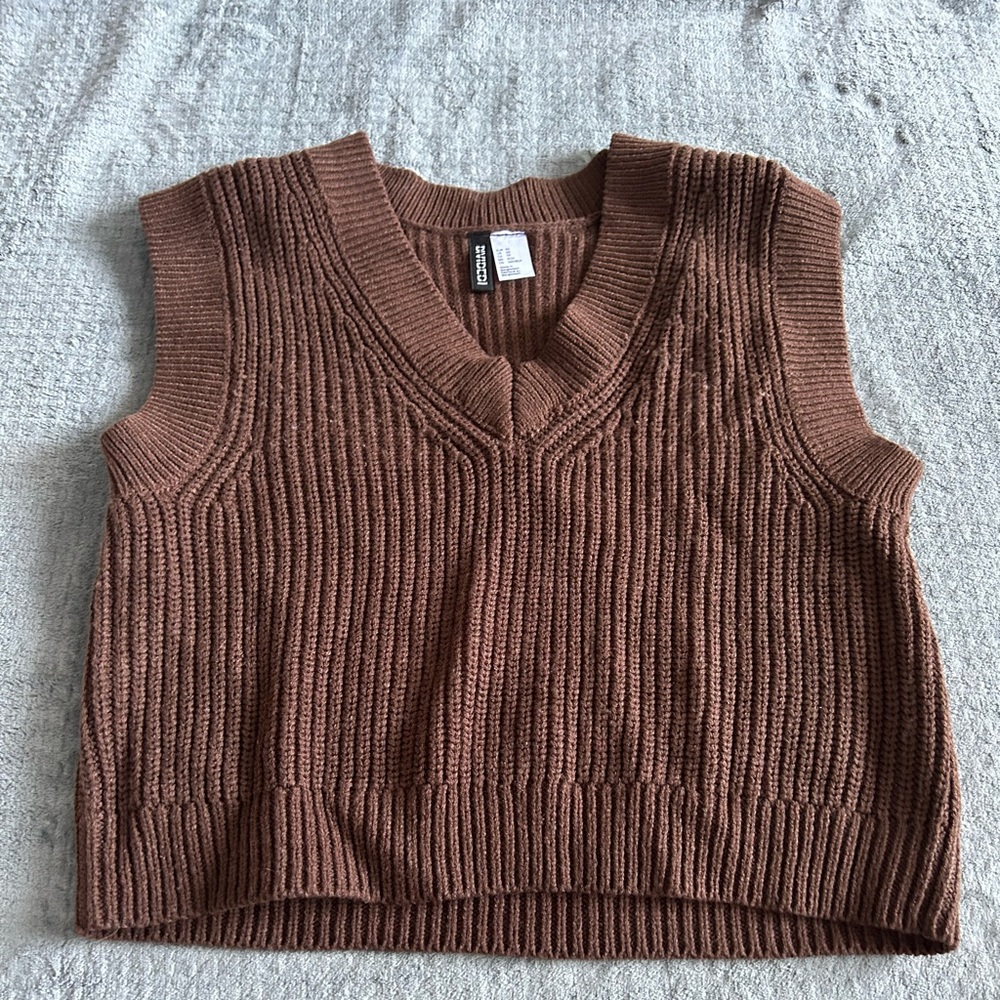 Sweater Vest